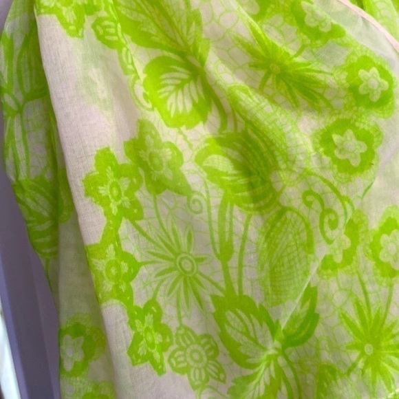 Bright Green Floral Leaf Vine Whimsical Bohemian Artsy Scarf Lightweight Pretty - Picture 13 of 17